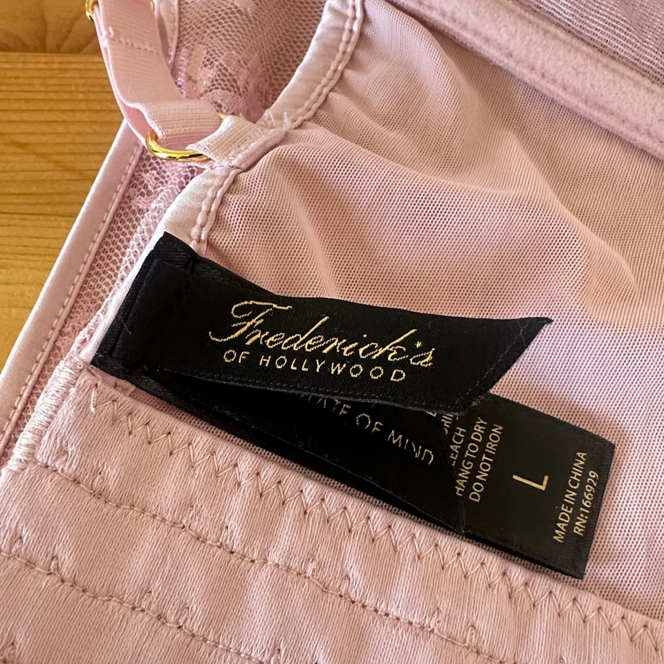 Espartilho Frederick’s Of Hollywood Rosalind cetim e renda rosa grande - Imagem 3 de 4