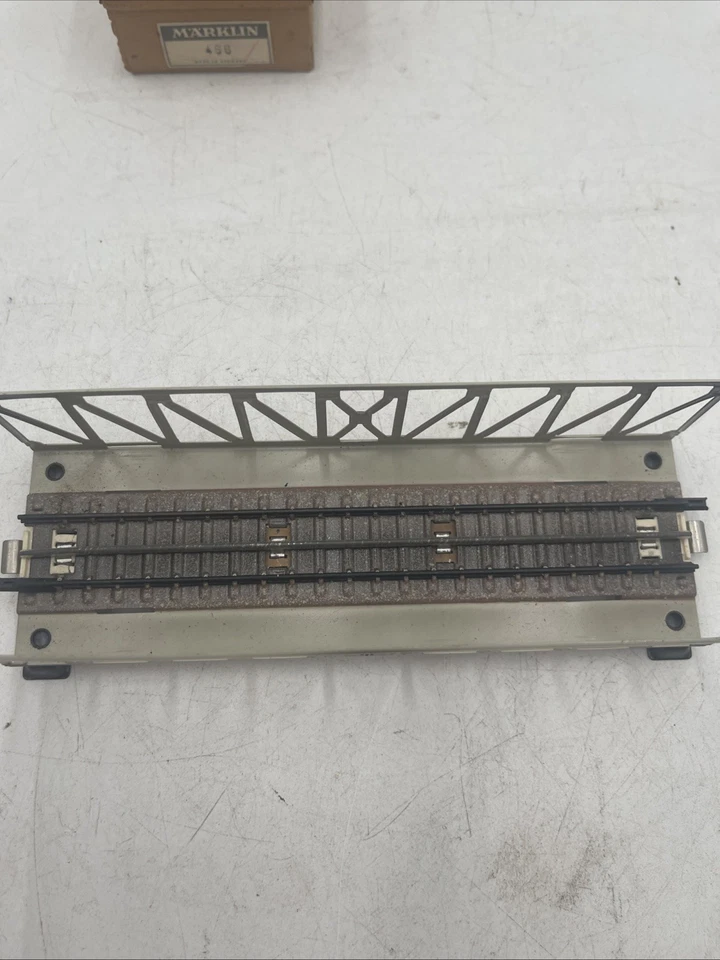 Puente/rampa ferroviaria Märklin HO 3; 2 rampas; 466 Marklin Foto 4 de 4