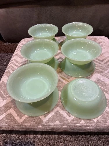 LOT 11 FIRE KING JADEITE 5" DIAMETER / 1 3/8" HIGH CEREAL CHILI BOWLS JANE RAY