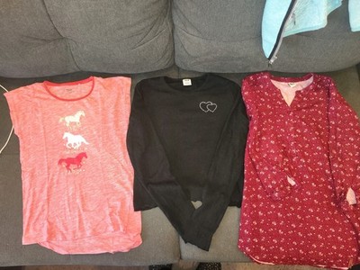 T-Shirt, Ein Langarmshirt Plus Ein Kleid Als Paket Für Mädchen In Größe 164