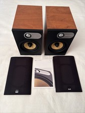 B&W - Bowers & Wilkins  686 Bookshelf Speaker...