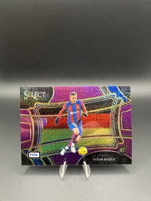 2023-24 Panini Select FIFA - Field Level Vitor Roque #249 Purple Mojo Prizm (RC)