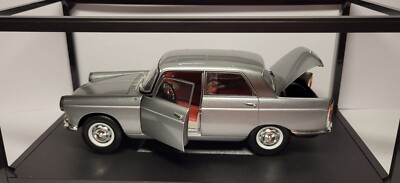 Norev Peugeot 404 1:18 TOP ZUSTAND in OVP