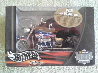 2002 Hot Wheels Racing NASCAR Thunder Rides M&m's Motorcycle