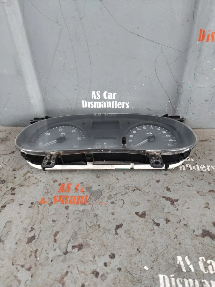 Mostradores velocímetro Renault Traffic 2006 peça nº. P8200390136 - L32 #1 - Imagem 3 de 4