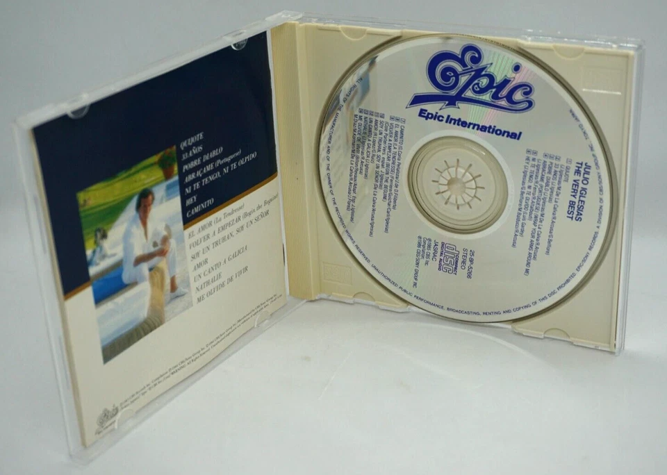 Julio Iglesias : The Very Best CD Album ( Japan 1989 Press) No OBI - HTF - Image 3 of 3