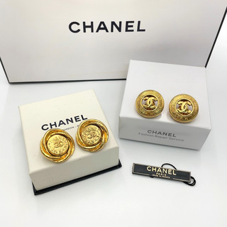 Auth Chanel Coco Round/Coco Logo Earrings engraved GP Pcs2 W/Box bag BA050201
