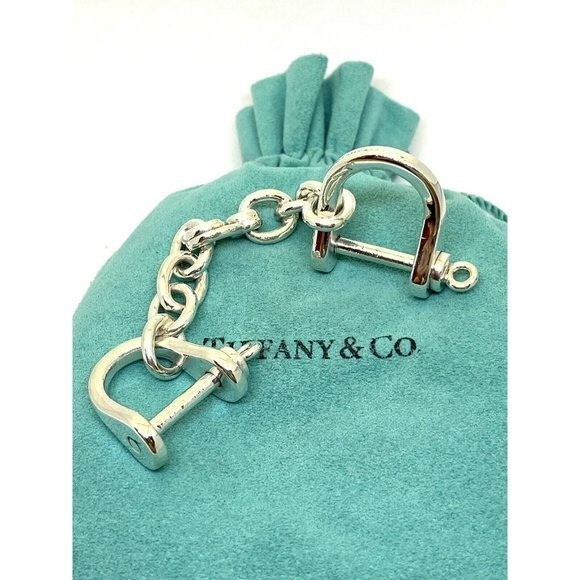 Tiffany & Co Silver Shackle Key Ring Keychain Rare Gift Love