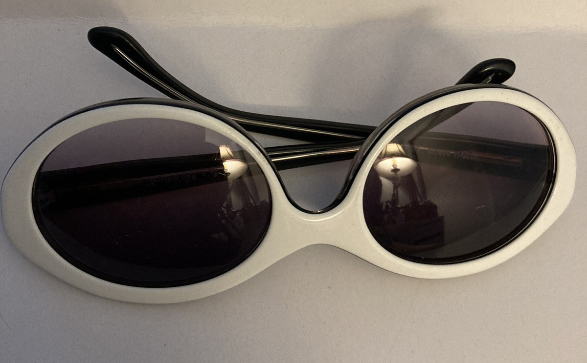 Liz Claiborne White Oversized Sunglasses Elegant Movie Star 