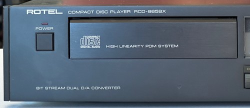 ROTEL compact disc player RCD 8658X, cables included. Pre-owned - Picture 3 of 10