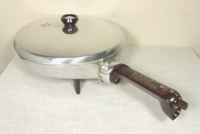 Vtg GE GENERAL ELECTRIC 16C120 Electric Fry Pan Skillet (50s) POWER