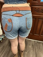 Jeans Shorts 90 s Does 70 s embroidered Sunset RARE VINTAGE Cottage Core Boho