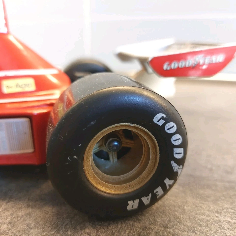 F1 FERRARI 312 B3 NIKI LAUDA #12 POLISTIL Gf.1 Scala 1/16 Made in Italy  - Immagine 4 di 4