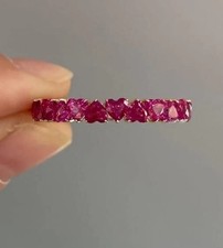 Fascia Eternità Completa Rubino Rosso Naturale Forma Cuore 3,50 Ct Oro Giallo 14K Tutte le Misure