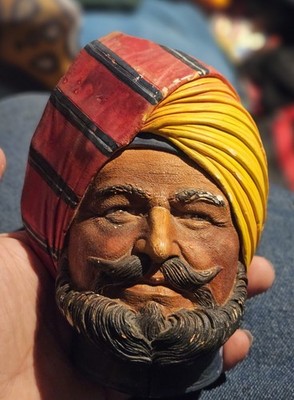 Vintage Bossons? Indianer Mann mit Kopftuch Turban ~ handbemalt Kreidegeschirr Kopfkunst