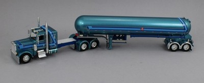 DCP 1:64 *AQUA BLUE* Peterbilt 389 36