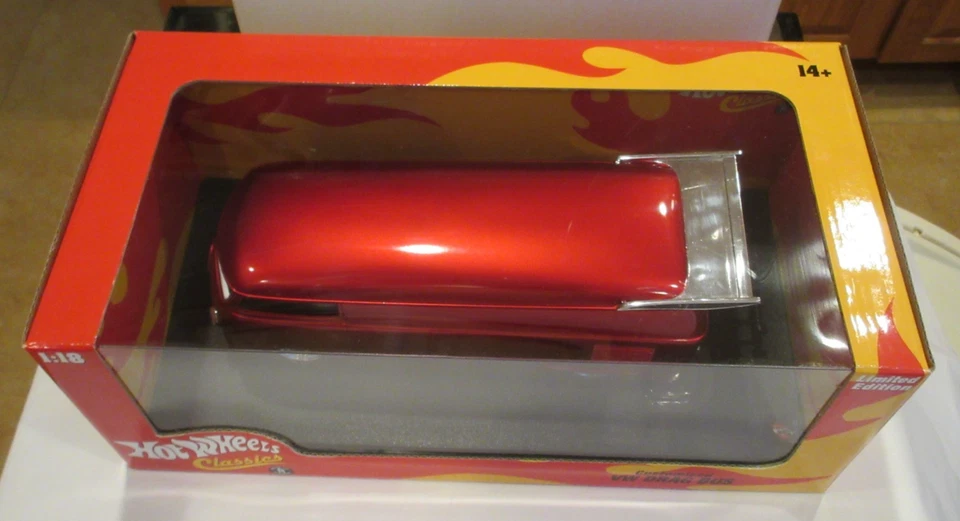 HOT WHEELS RLC CLASSICS 1:18 ~VW DRAG BUS With REDLINES~ (SEALED NEAR MINT) - Image 3 of 4