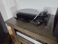 Rega Planar 8 Turntable Black Neo PS with Apheta 3 MC 