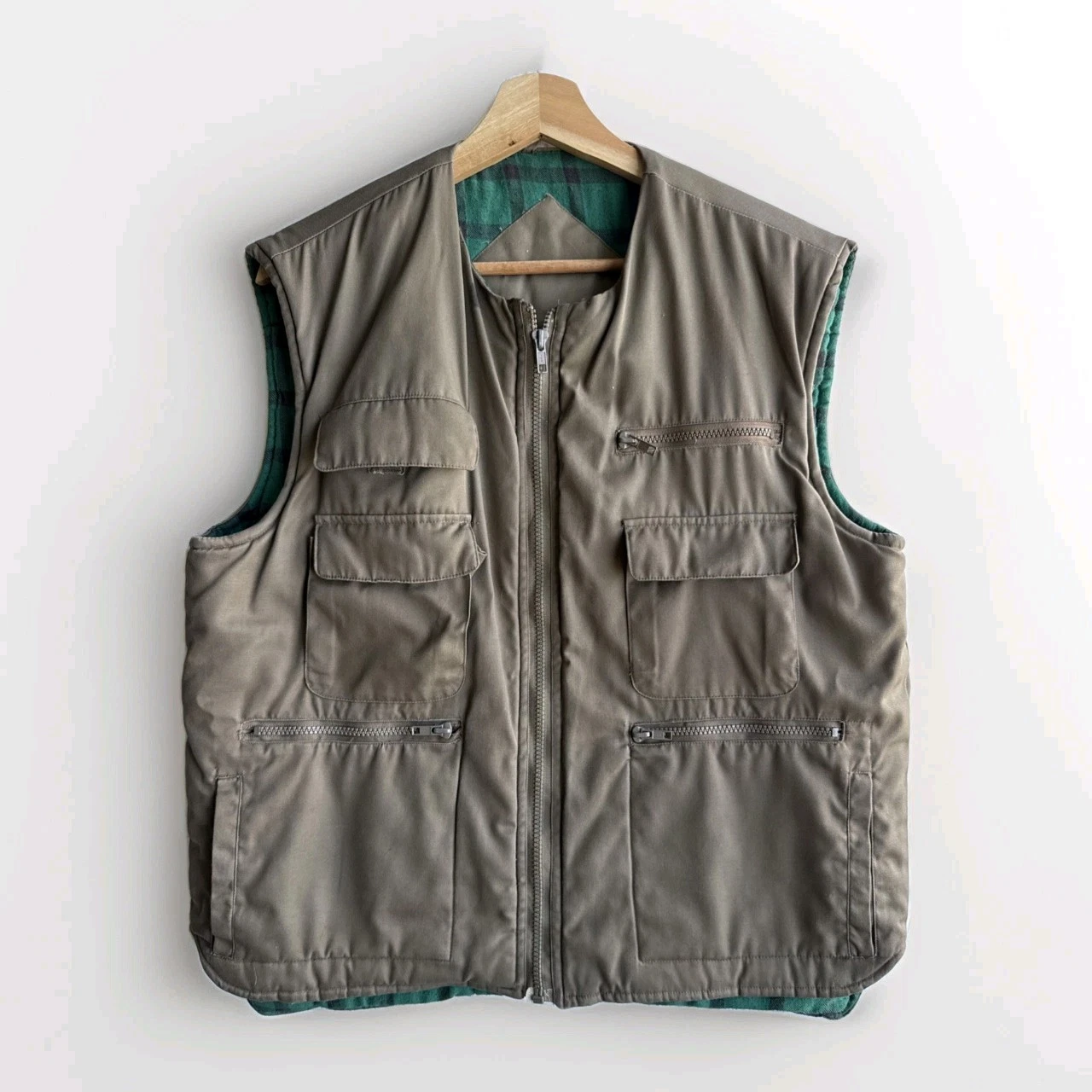 VTG Fieldmaster Mens Utility Vest Zip Up Khaki Plaid Lining Men's Medium Outdoor