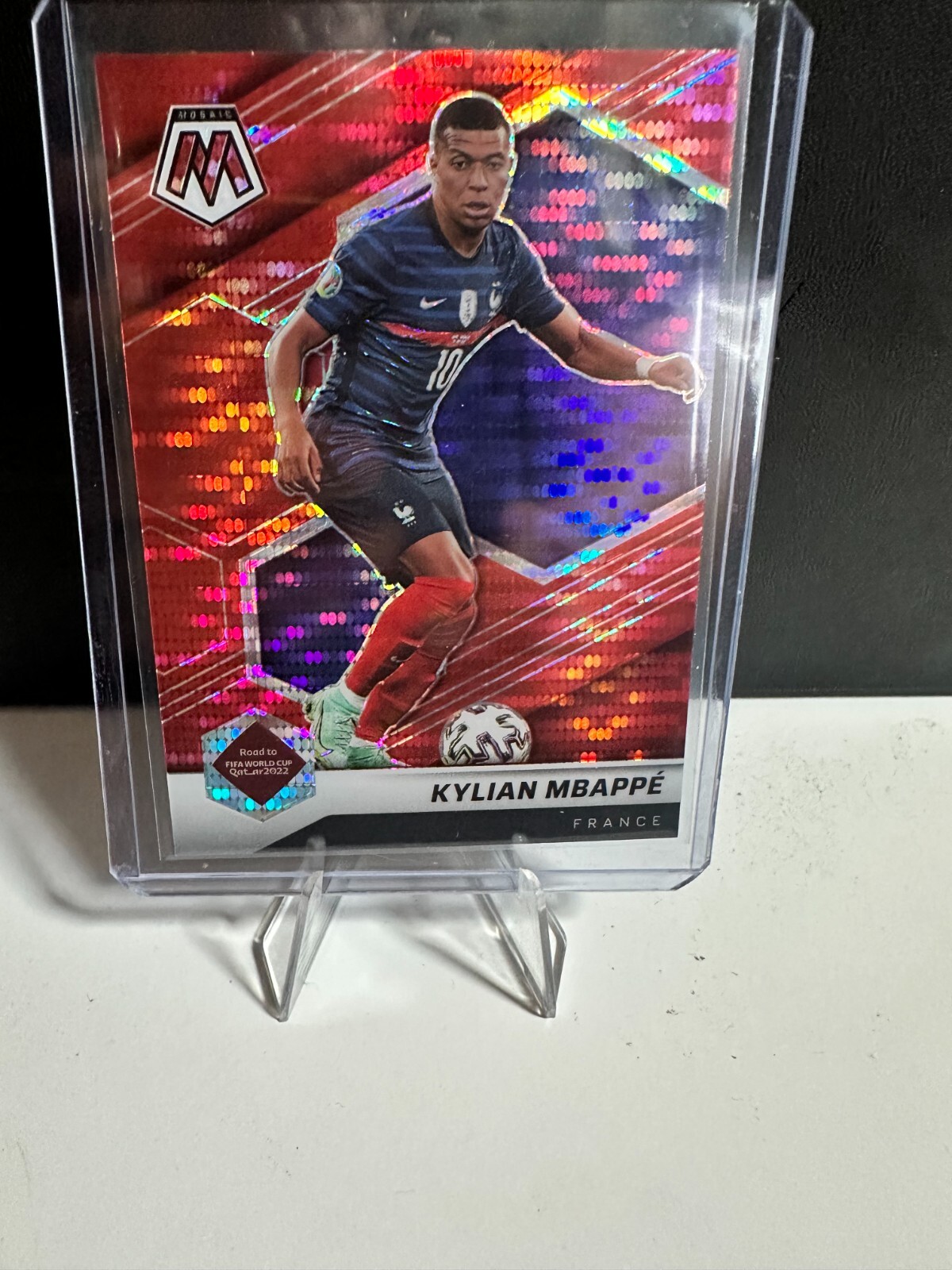 2021-22 Panini Mosaic FIFA Road to World Cup Red Pulsar Prizm Kylian Mbappe #6