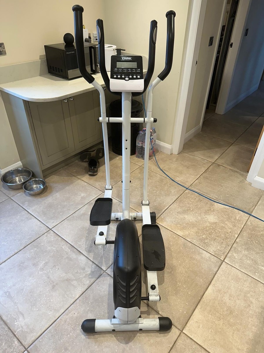 York Fitness Active 120 Elliptical Trainer/Cross Trainer Used