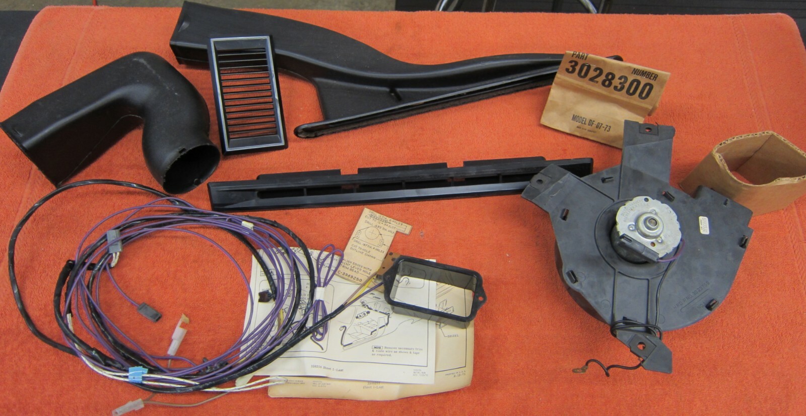 NOS 1973 CHEVROLET CAPRICE CUSTOM COUPE GM ACCESSORY REAR WINDOW