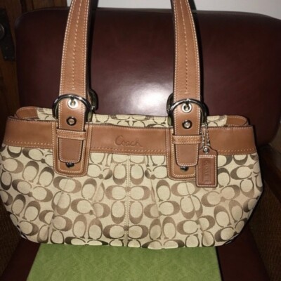 Coach Soho Pleated Large Signature Canvas Bag | eBay