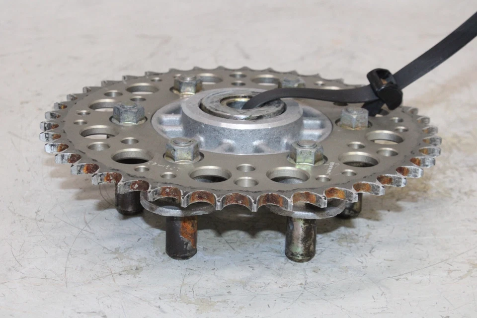 1998 DUCATI MONSTER 900 OEM ЗАДНЯЯ ЗВЕЗДОЧКА - Изображение 3 из 4