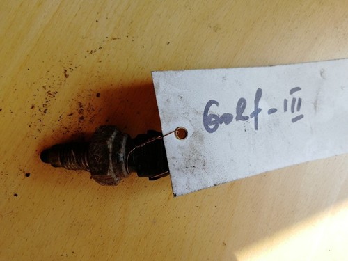 VW POLO 1.4 (6N1) Golf III 3 Rückfahrlichtschalter 020945415A