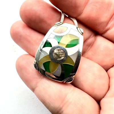 Eric Grossbardt 18K Gold Sterling Silver Yellow Green Flower Pendant Necklace