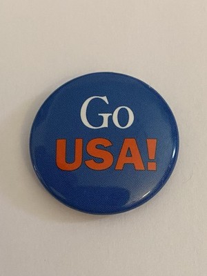 Go USA! American Girl Grin Pins Pin Back Button P194