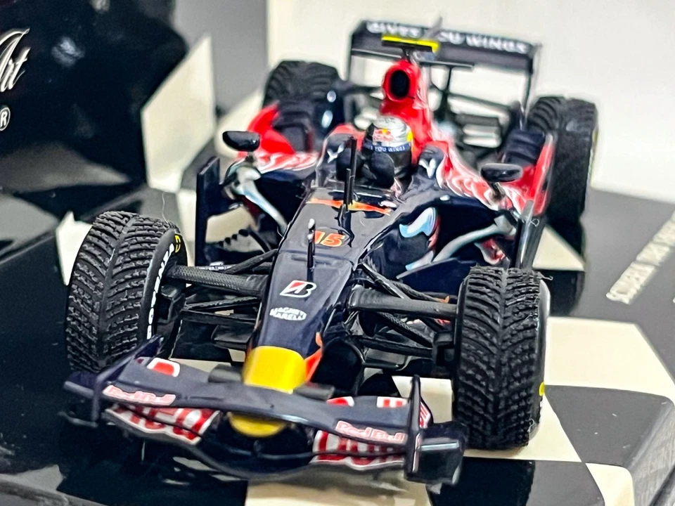1/43 Toro Rosso STR3 2008 Italian GP Winner #15 Sebastian Vettel Minichamps used - Image 4 of 4