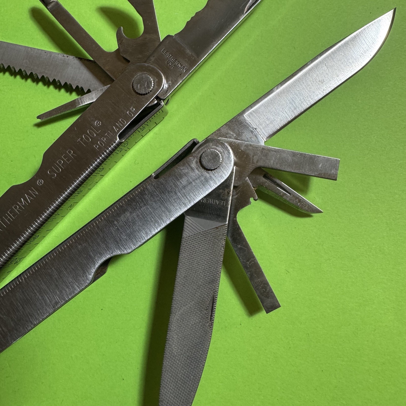 Leatherman Super Tool Plier Multi Tool Pocket Knife Stainless EDC #737