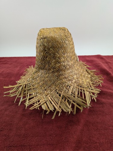 Vietnamese  Hand Crafted Thao Nhi Seagrass Hat