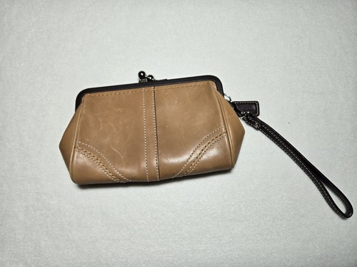 COACH SOHO VINTAGE French Kiss Lock TAN LEATHER Framed COIN PURSE CLUTCH WRIST