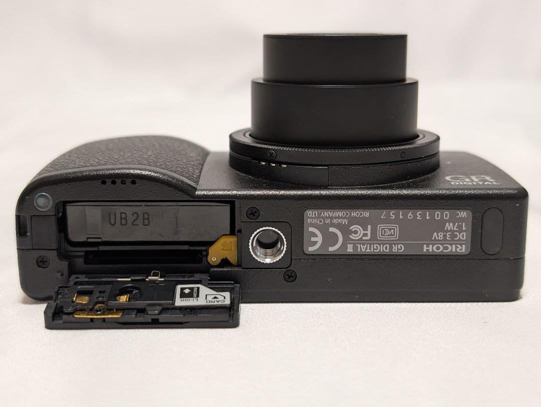 RICOH GR DIGITAL III 3 Digital Camera Black Mint With battery