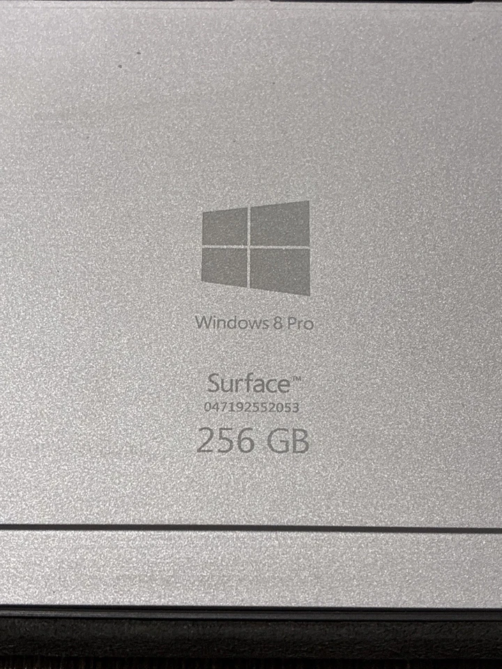 Microsoft Surface Pro 3 256GB, Wi-Fi, 12 inch - Silver READ DESCRIPTION - Image 4 of 4