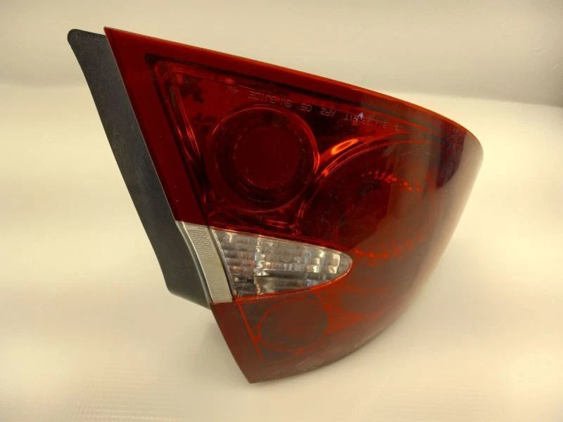 Luz trasera izquierda conductor 05-09 Buick Allure 25918362 Foto 4 de 4