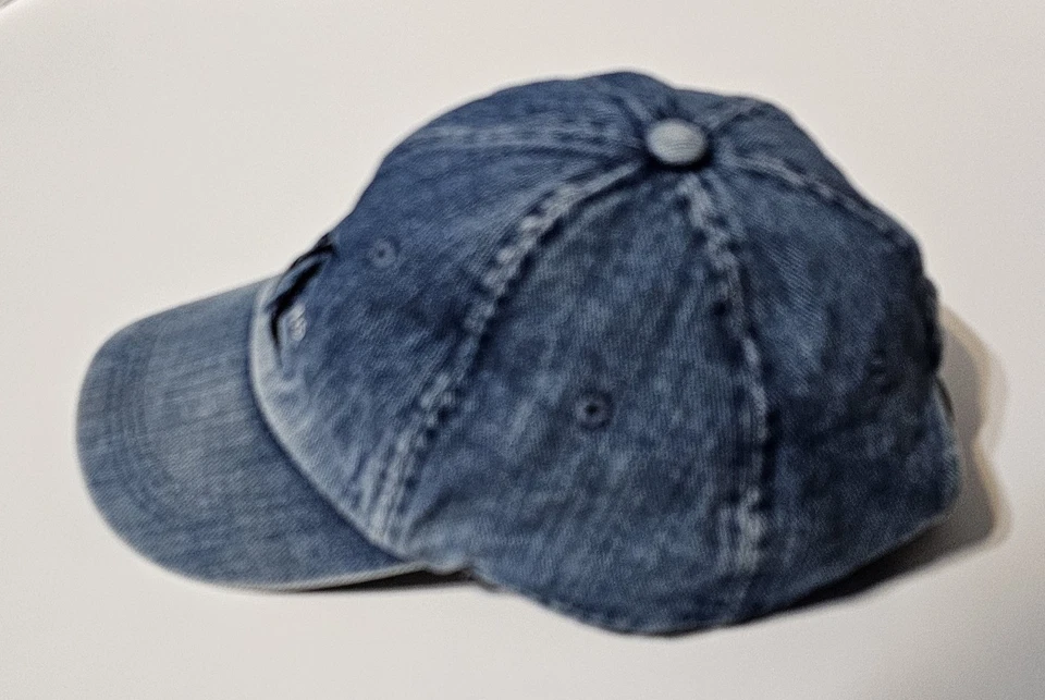 Gorra vaquera para mujer Calvin Klein. Talla única para todos. Foto 3 de 4
