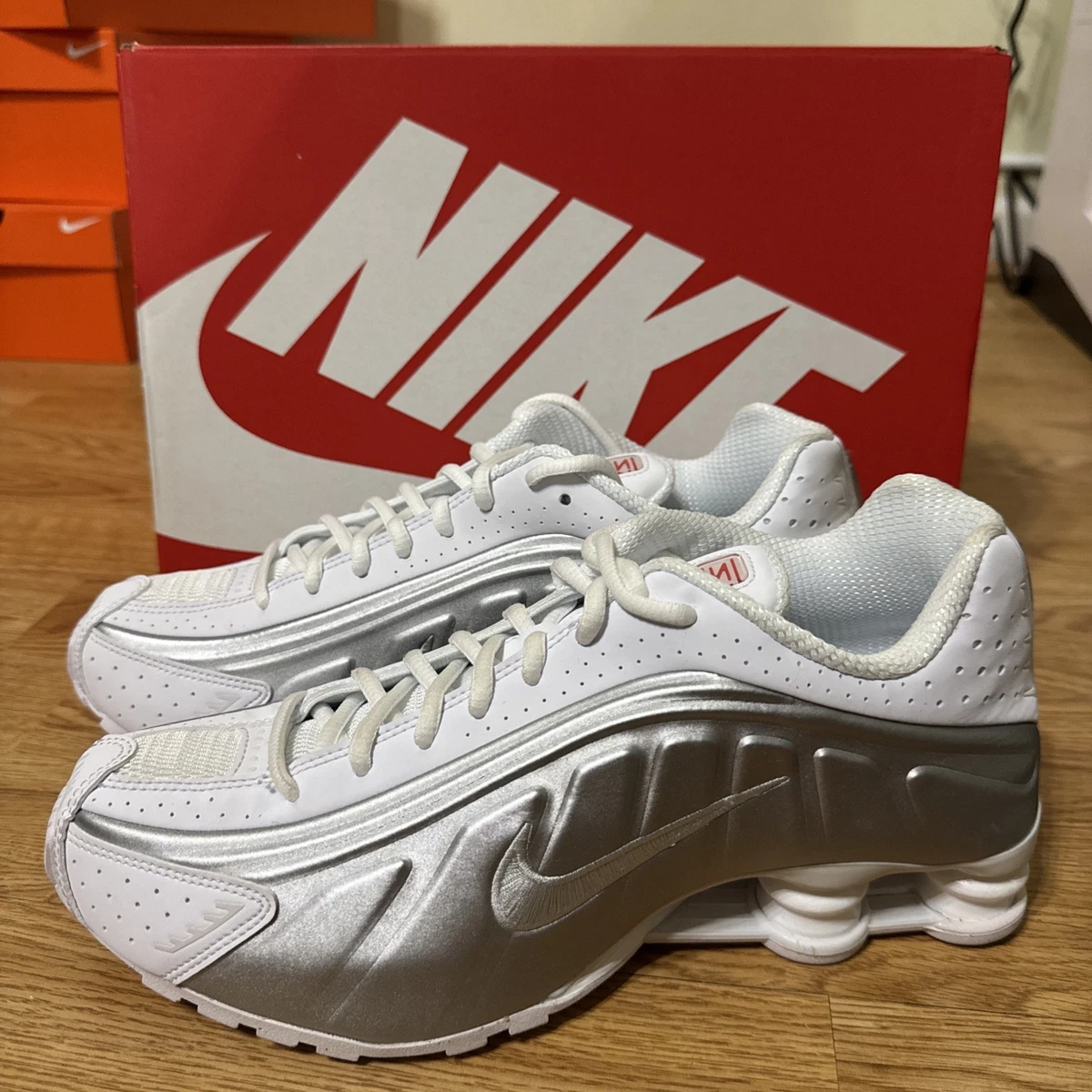 Nike Shox R4 2024 White Metallic Silver for Sale | Authenticity