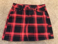 Vanilla Star Mini Skirt Red black Back front Pockets w25 Size 1