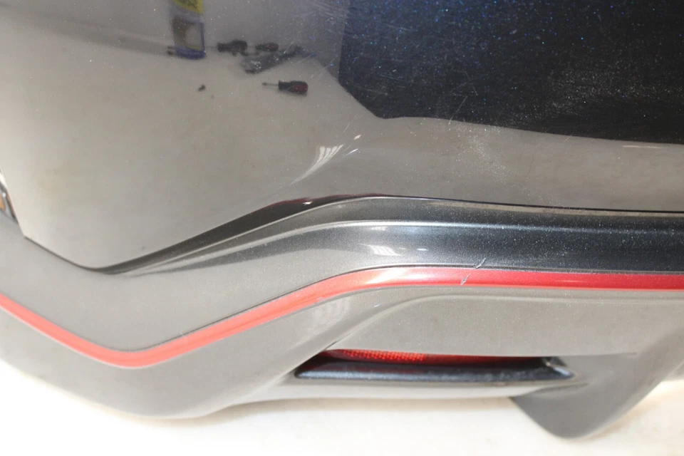 Cubierta de parachoques trasero Nissan Juke Nismo RS 2013-2017 B20 OEM HY10 Foto 3 de 4