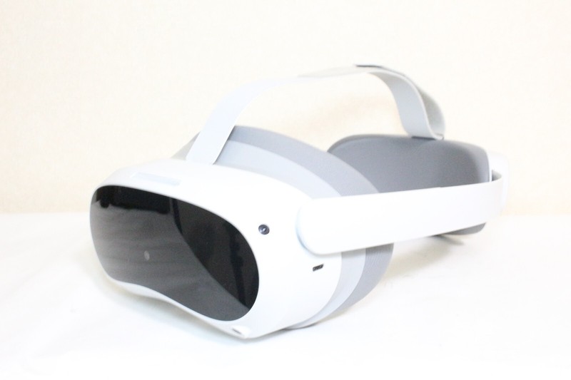 PICO4 128GB All-in-One VR Headset Glasses White Lightweight Wireless Japan