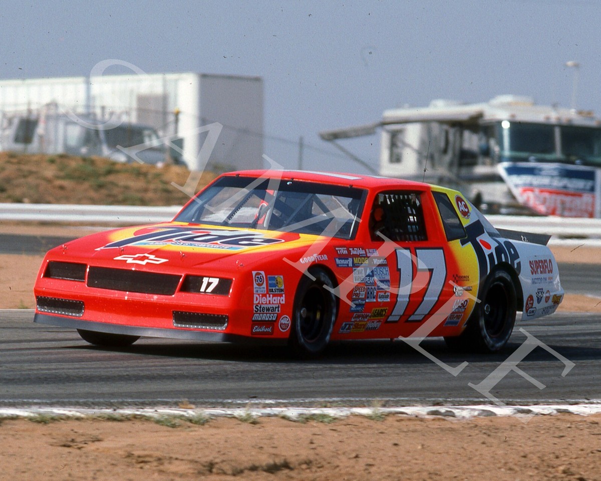 DARRELL WALTRIP 1988 #17 TIDE CHEVY ON TRACK AT RIVERSIDE 8X10