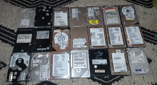 Énorme lot de 21 disques durs vintage pour ordinateur de bureau Compaq Quantum Seagate - Photo 1/8