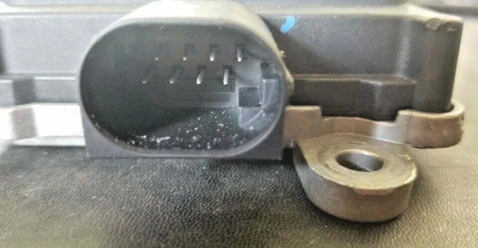 28438-5NA0B Infiniti QX50 2019-2021 Adaptive Cruise Distance sensor - Image 3 of 3