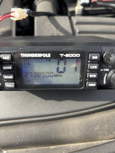 Thunderpole T-2000 AM/FM CB Radio - with aerial and base - turns on - Zdjęcie 14 z 14