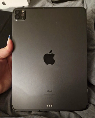 Apple iPad Pro 11'' (2. Gen) 128GB Wi Fi + Cellular Space Grey