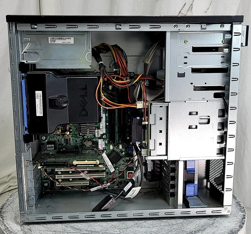 Dell PowerEdge 840 Server Intel Xeon 3050 1GB SEE NOTES - Image 4 of 4