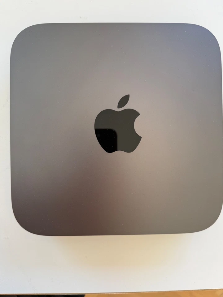 Apple Mac Mini Intel Core i3-8100B 4x3,6GHz, 16GB RAM, 128GB SSD Space grau